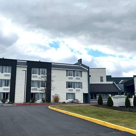Best Western Carlisle South Exterior photo